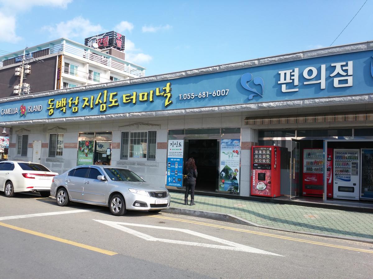 Geoje Jangseungpo Lighthouse Hotel Sodong Exterior photo
